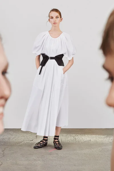 Look 4